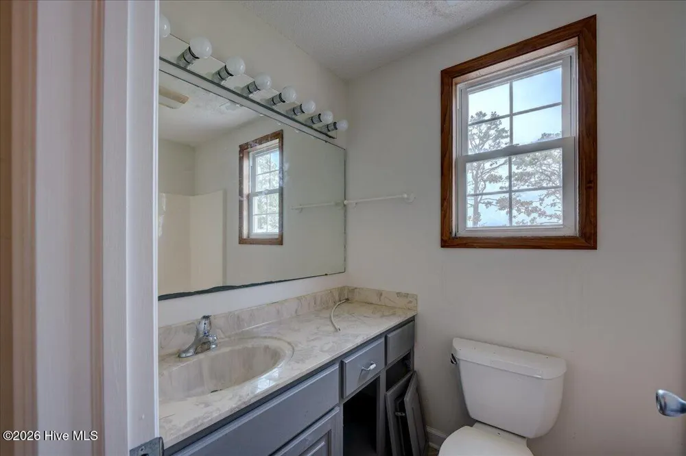 773 Old Pamlico Beach Road W Belhaven, NC 27810