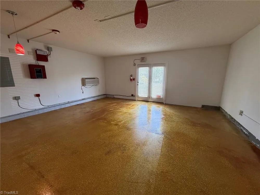 809 Topsail Drive Browns Summit, NC 27214