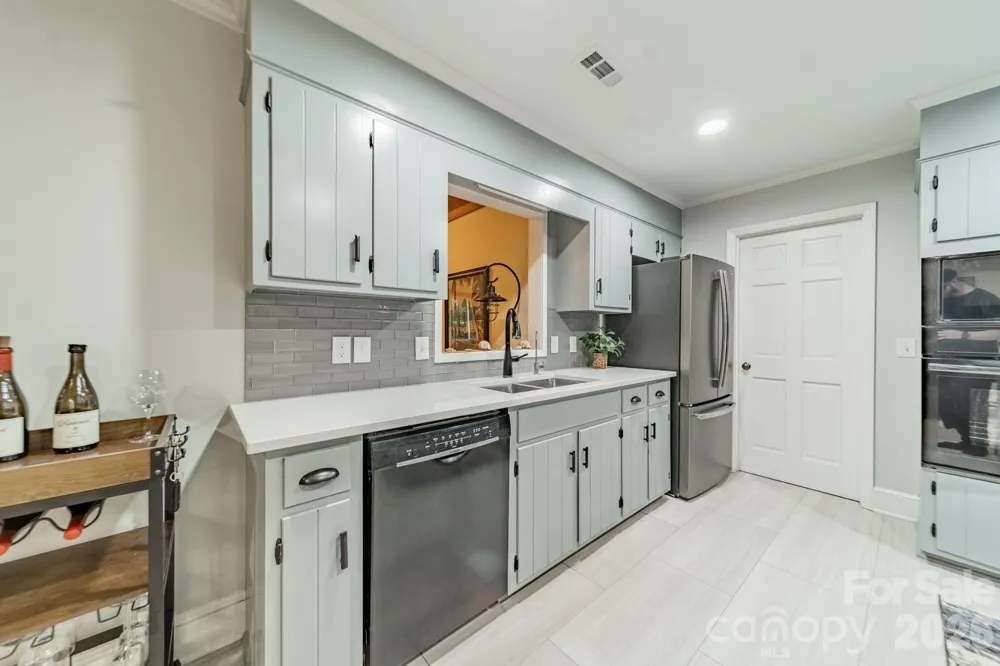 7400 Sample Road Huntersville, NC 28078
