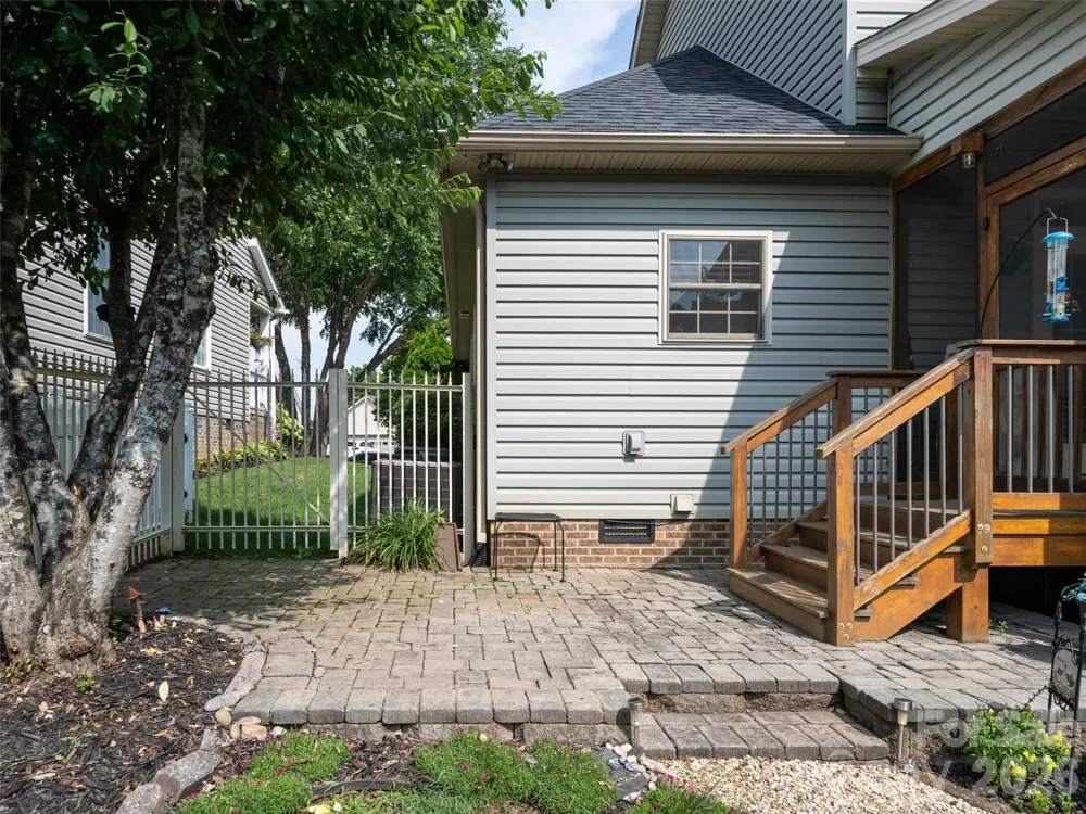 80 Driftstone Circle Arden, NC 28704