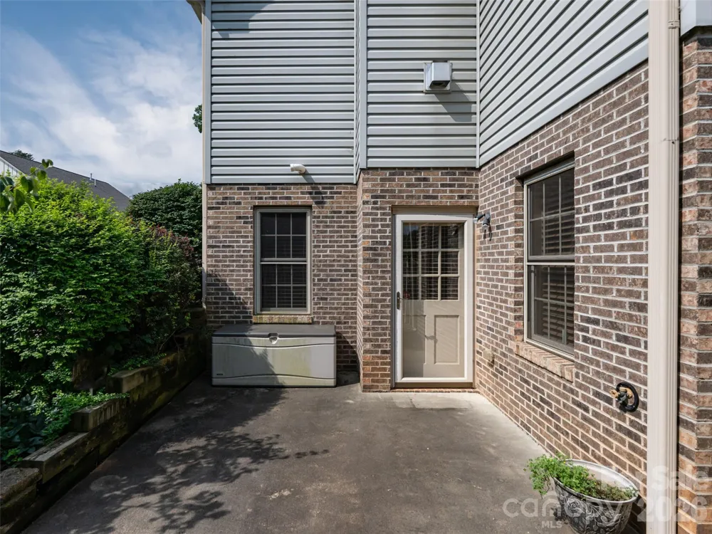 80 Driftstone Circle Arden, NC 28704