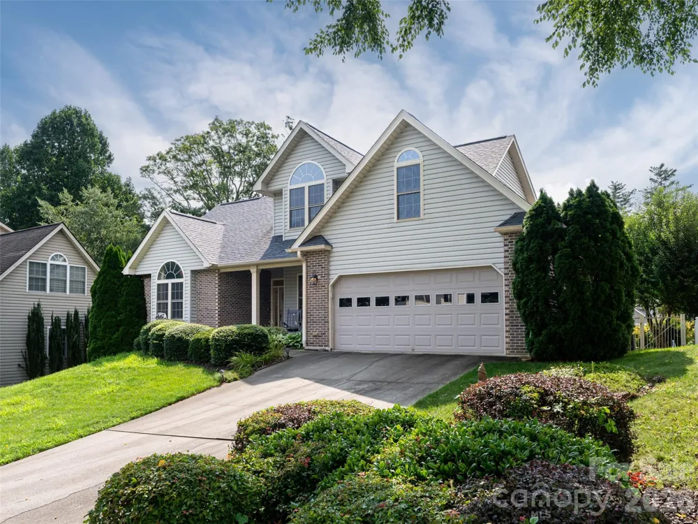 80 Driftstone Circle Arden, NC 28704