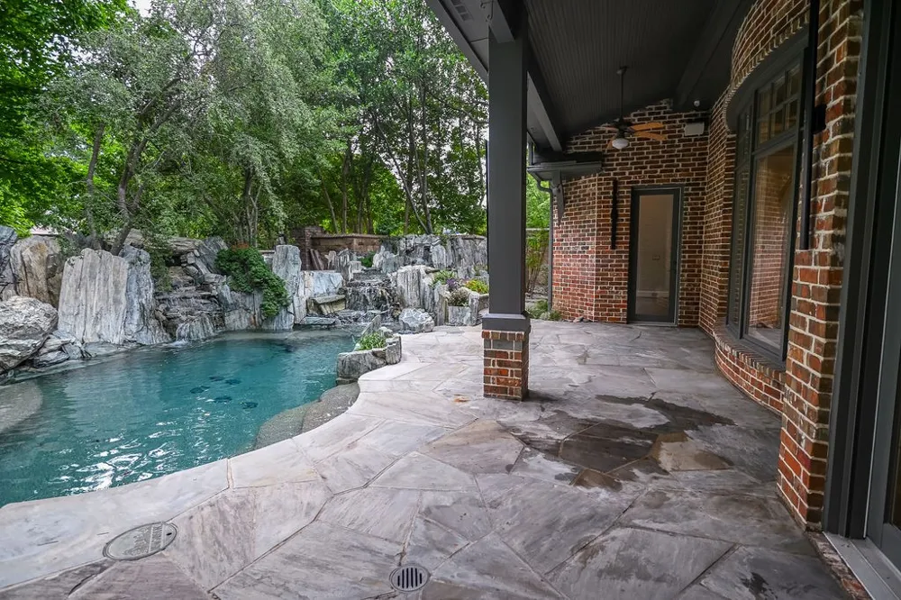 711 Lexington Avenue Coppell, TX 75019