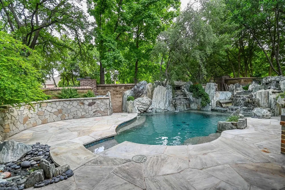 711 Lexington Avenue Coppell, TX 75019