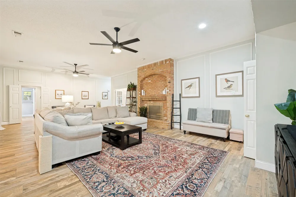 3823 Rochelle Drive Arlington, TX 76016