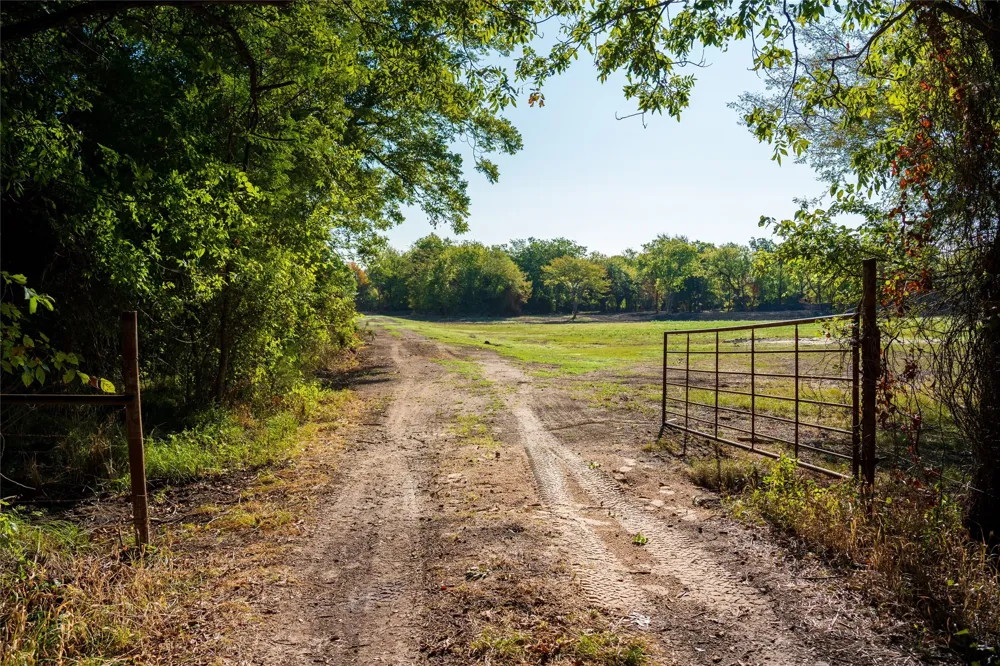 COUNTY ROAD 3660 Ladonia, TX 75449