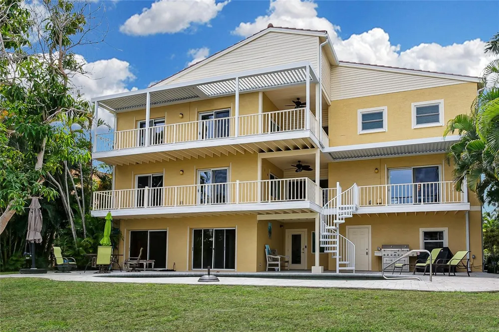 614 NORTON STREET Longboat Key, FL 34228