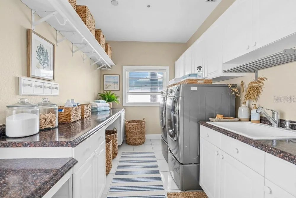 614 NORTON STREET Longboat Key, FL 34228