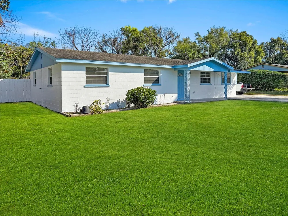 1821 BELLGROVE STREET Lakeland, FL 33805