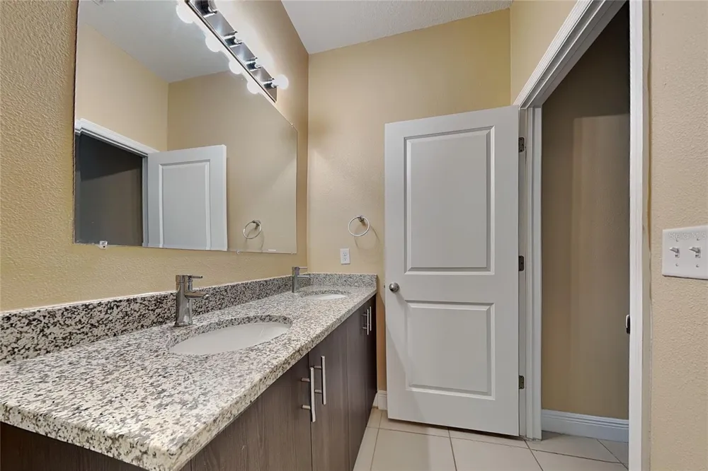 5017 SW 165TH STREET ROAD ocala, FL 34473