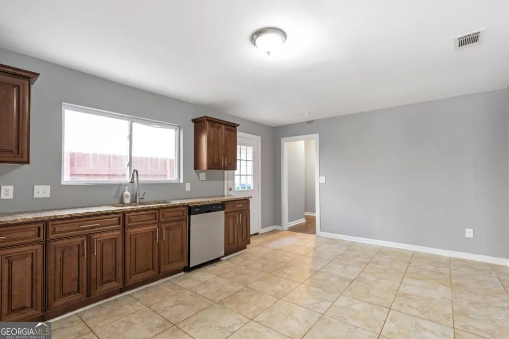 4908 Willow LN Austell, GA 30106