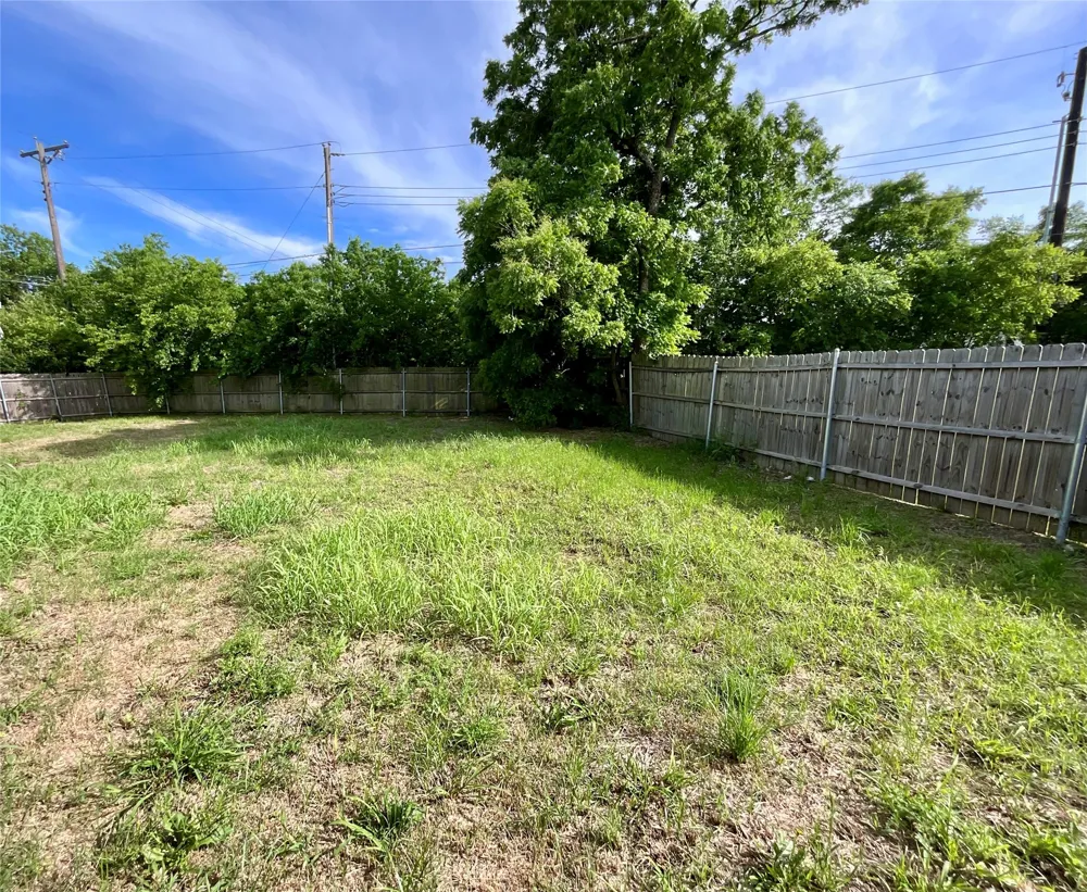 4705 Henry Street Greenville, TX 75401
