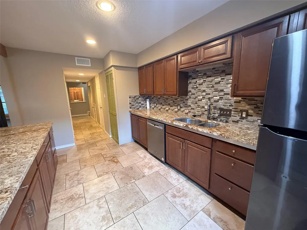 12985 Trail Hollow Drive #6 Houston, TX 77079