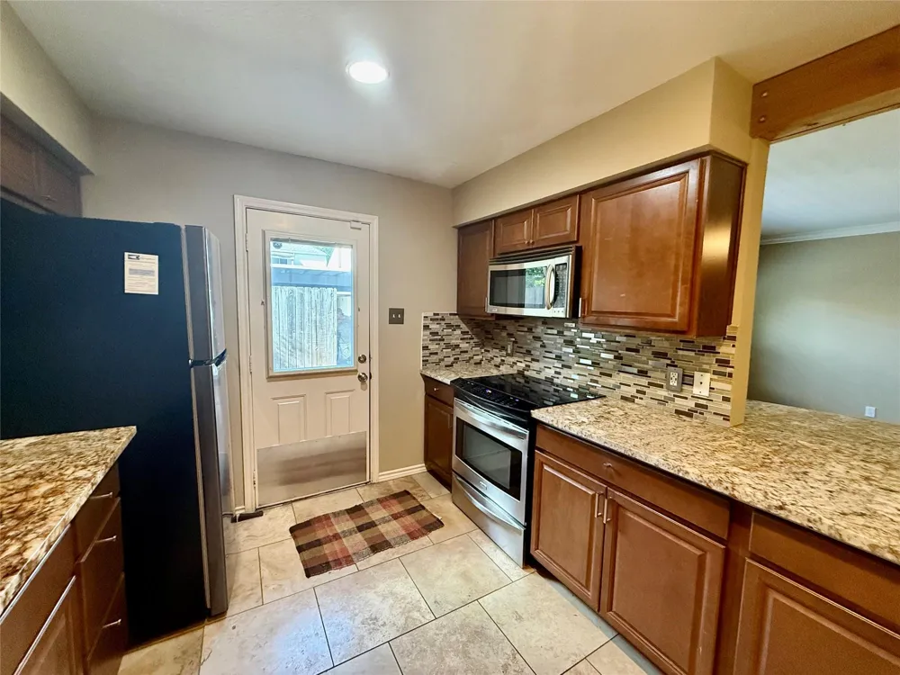 12985 Trail Hollow Drive #6 Houston, TX 77079