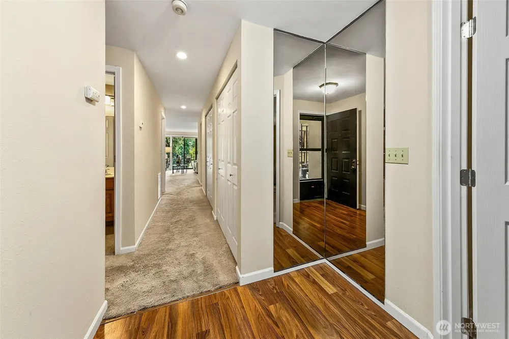 16929 Inglewood Road NE #C302 Kenmore, WA 98028