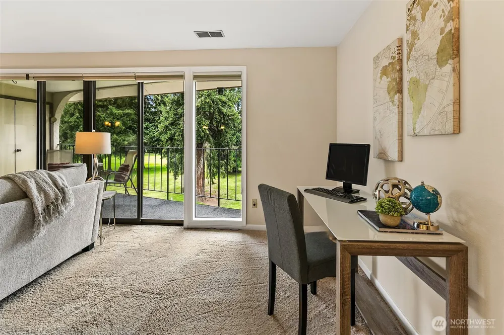 16929 Inglewood Road NE #C302 Kenmore, WA 98028