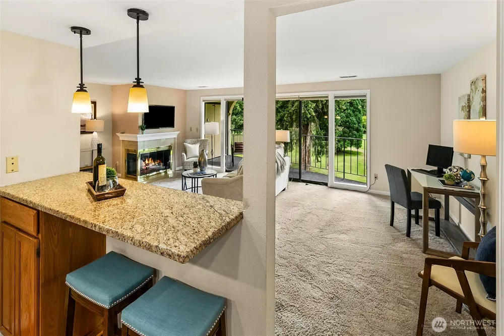 16929 Inglewood Road NE #C302 Kenmore, WA 98028