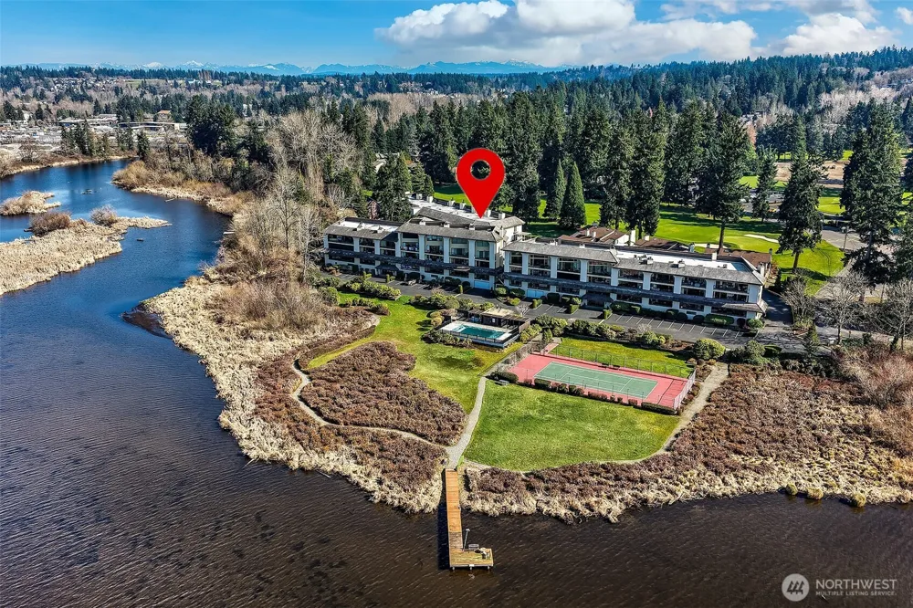 16929 Inglewood Road NE #C302 Kenmore, WA 98028