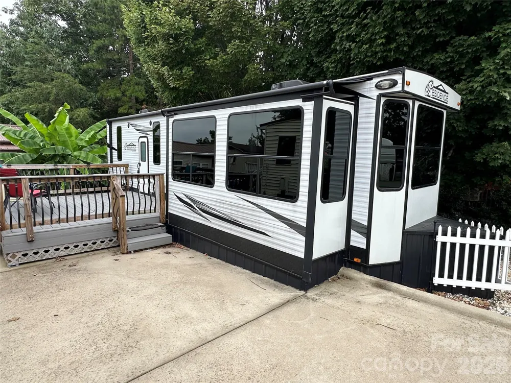 103 S Cardinal Avenue New London, NC 28127