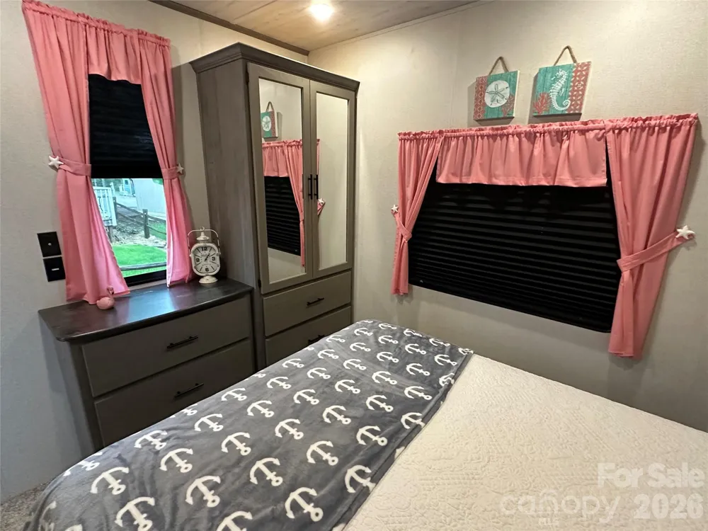 103 S Cardinal Avenue New London, NC 28127