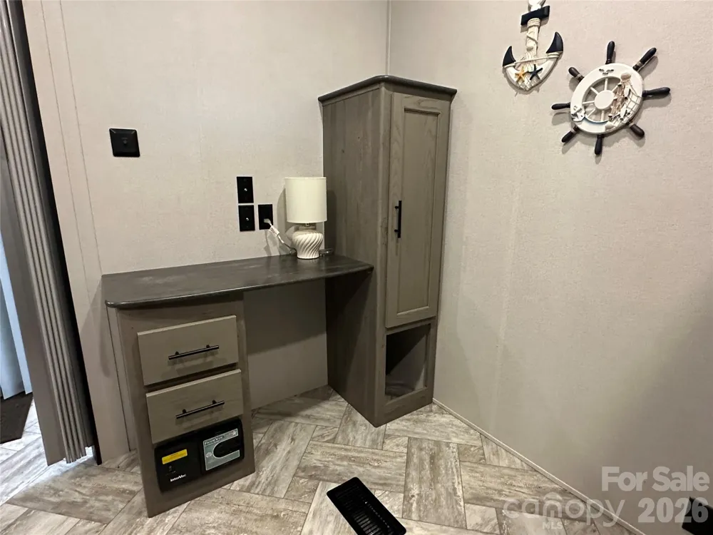 103 S Cardinal Avenue New London, NC 28127