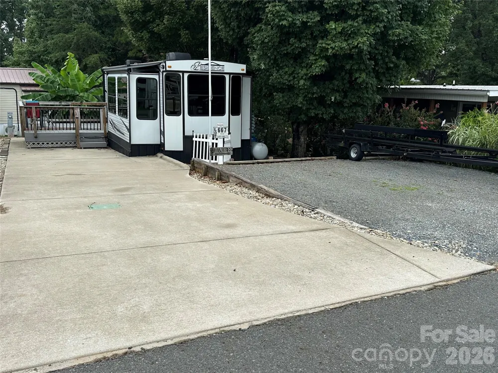 103 S Cardinal Avenue New London, NC 28127