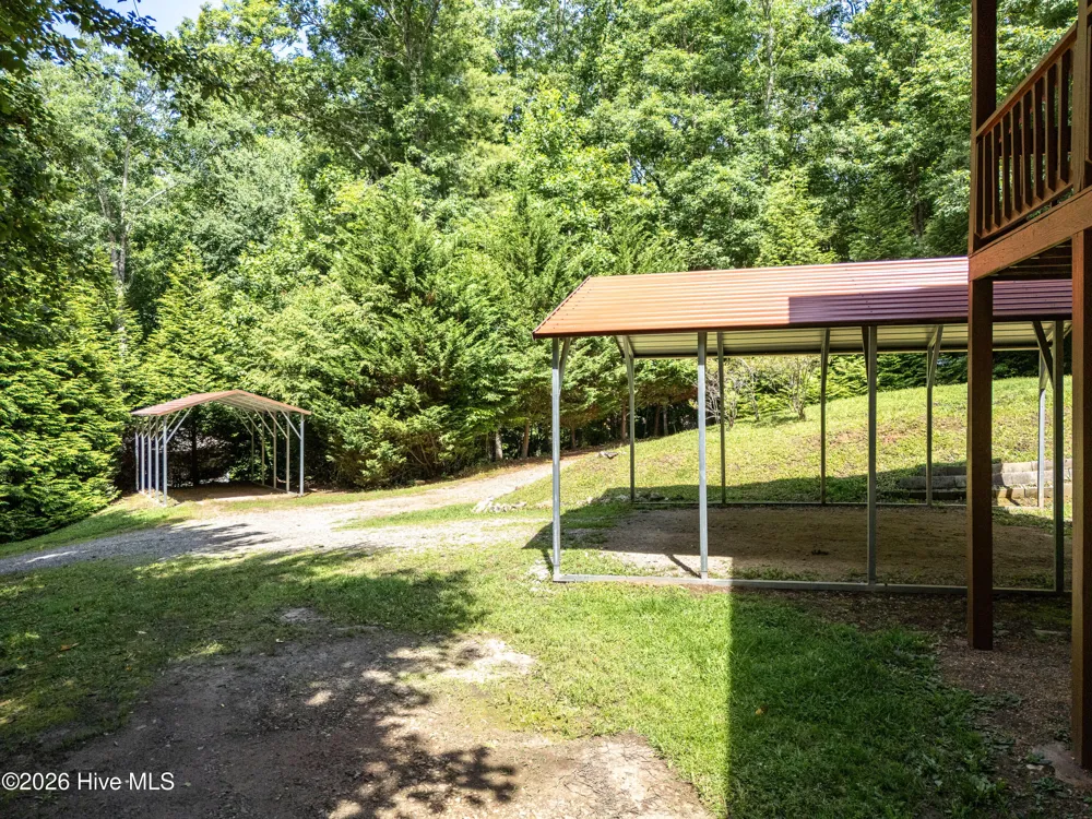 44 Red Wolf Trail Blairsville, GA 30512
