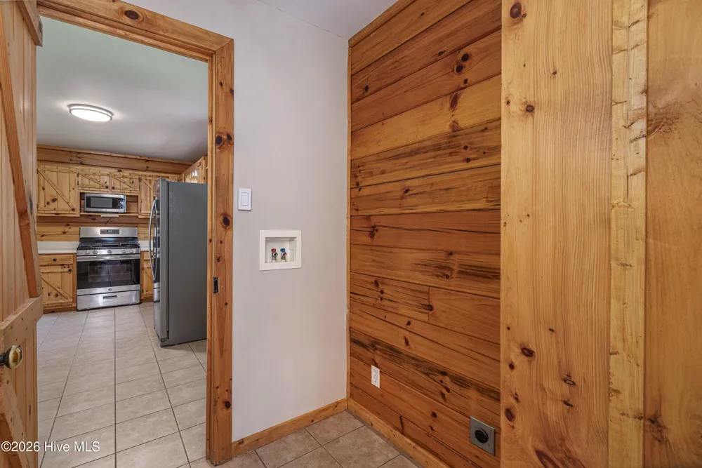 44 Red Wolf Trail Blairsville, GA 30512