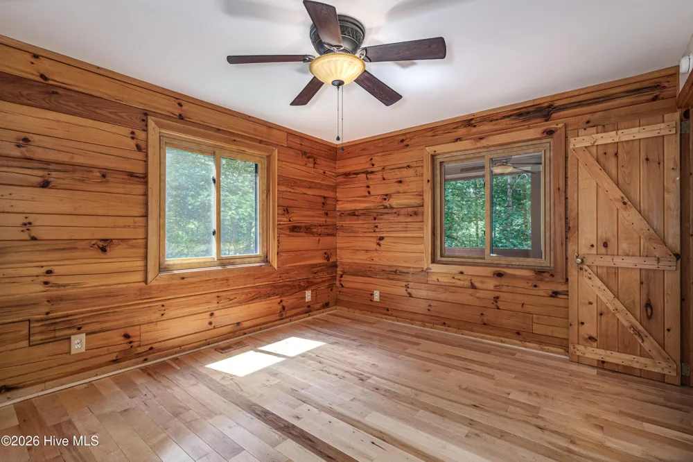 44 Red Wolf Trail Blairsville, GA 30512