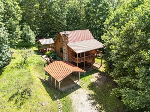 44 Red Wolf Trail