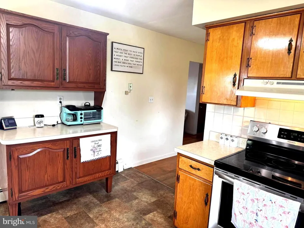 735 REDBUD Winchester, VA 22603