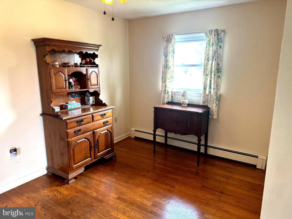 735 REDBUD Winchester, VA 22603