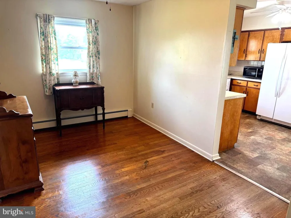 735 REDBUD Winchester, VA 22603