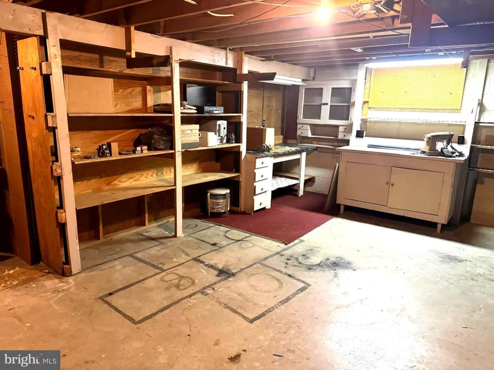 735 REDBUD Winchester, VA 22603