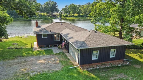 6380 Oak Ridge Drive