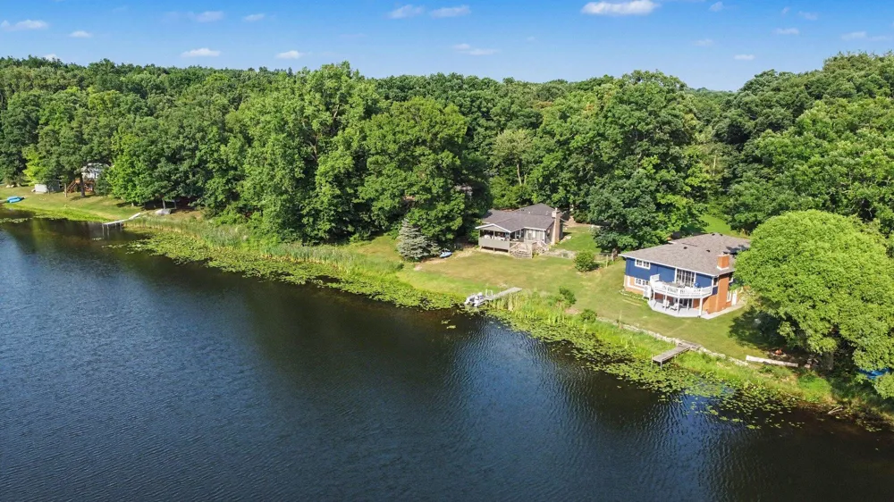 6380 Oak Ridge Drive Jonesville, MI 49250