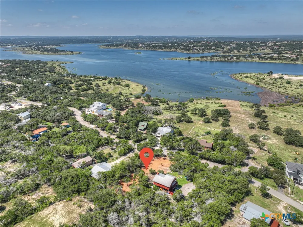 1919 Lakeshore Drive Canyon Lake, TX 78133