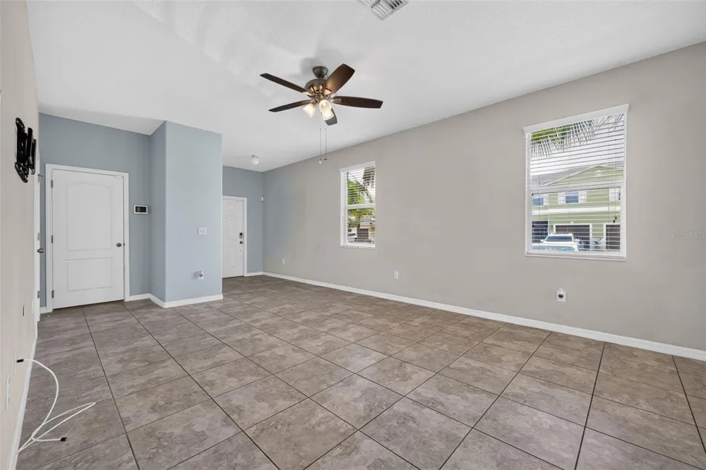 1702 IVORY GOOSE PLACE Ruskin, FL 33570