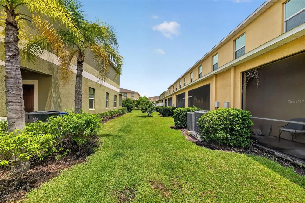 1702 IVORY GOOSE PLACE Ruskin, FL 33570