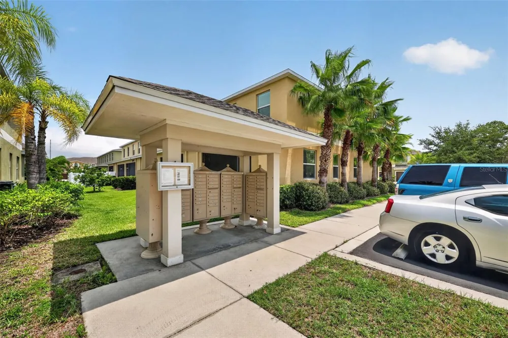 1702 IVORY GOOSE PLACE Ruskin, FL 33570