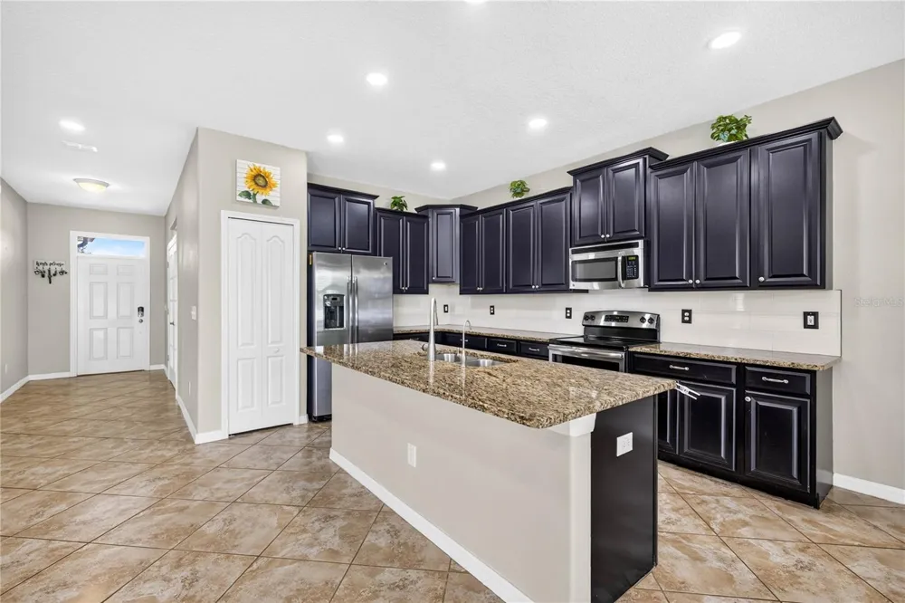 3558 BRACKNELL COURT Land O Lakes, FL 34638