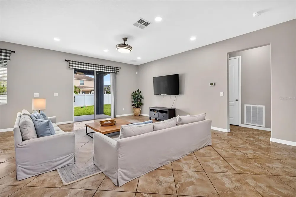3558 BRACKNELL COURT Land O Lakes, FL 34638
