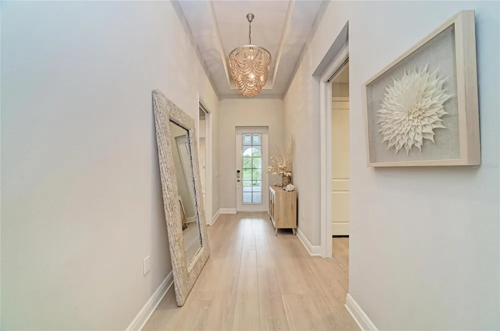 8079 SLIPWAY DR Sarasota, FL 34240