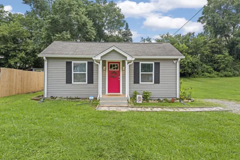 3704 Decatur Dr
