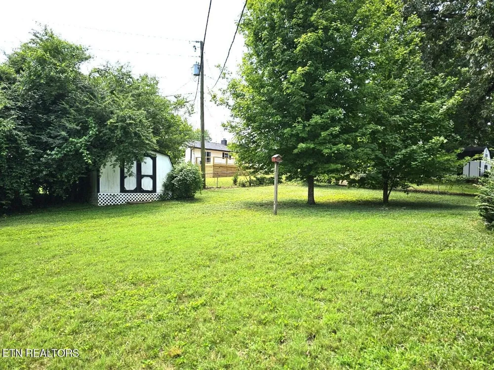 406 Montvale Station Rd Maryville, TN 37803