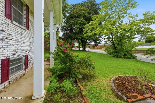 406 Montvale Station Rd Maryville, TN 37803