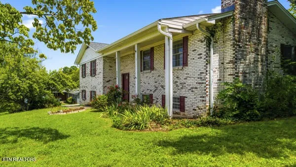 406 Montvale Station Rd Maryville, TN 37803