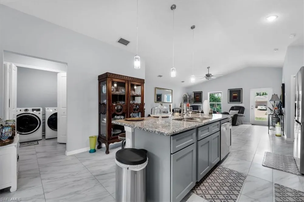 6040 Keystone Circle Labelle, FL 33935