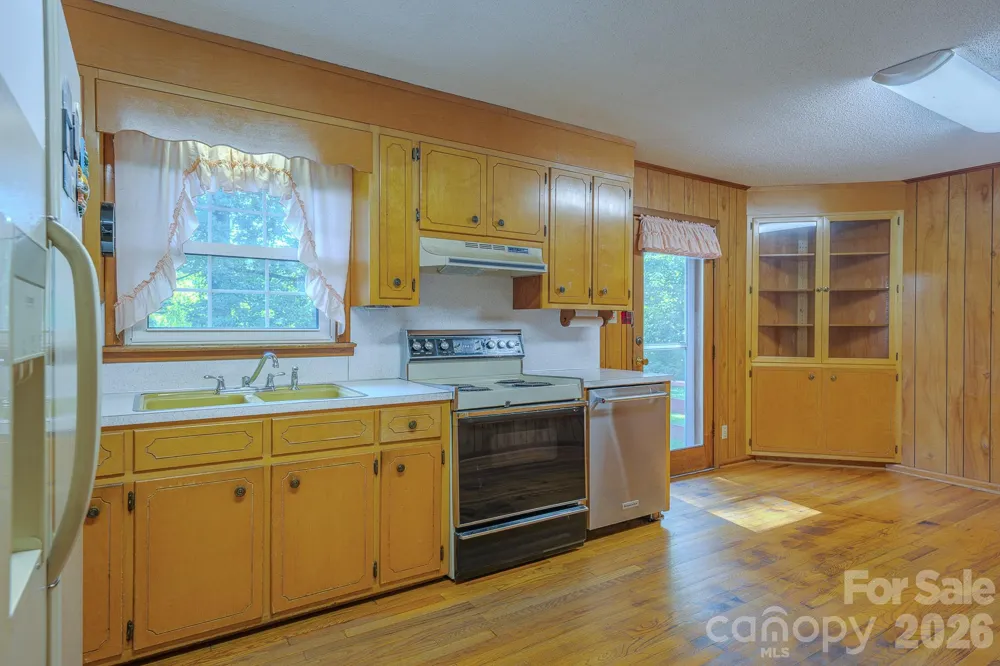 1169 Burkehurst Avenue Morganton, NC 28655