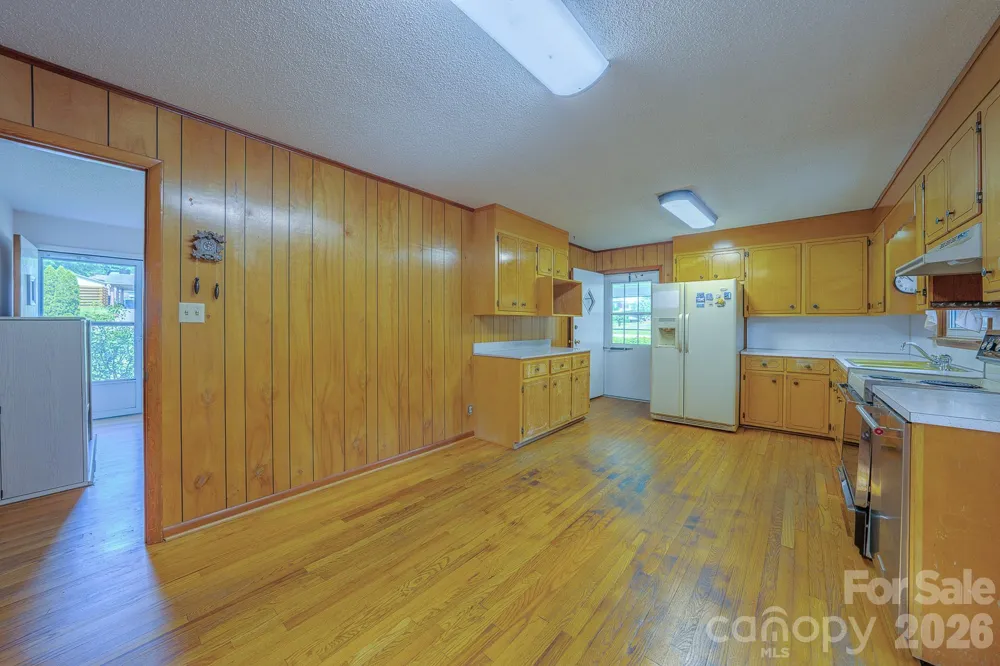 1169 Burkehurst Avenue Morganton, NC 28655